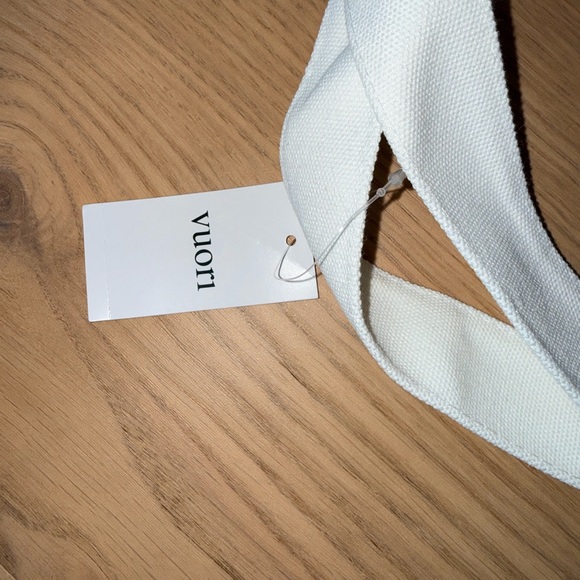 Vuori - White and Gray Patterned Tote Bag - Picture 5 of 8